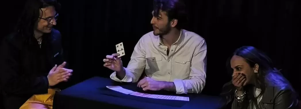 Pedro Parra actuando