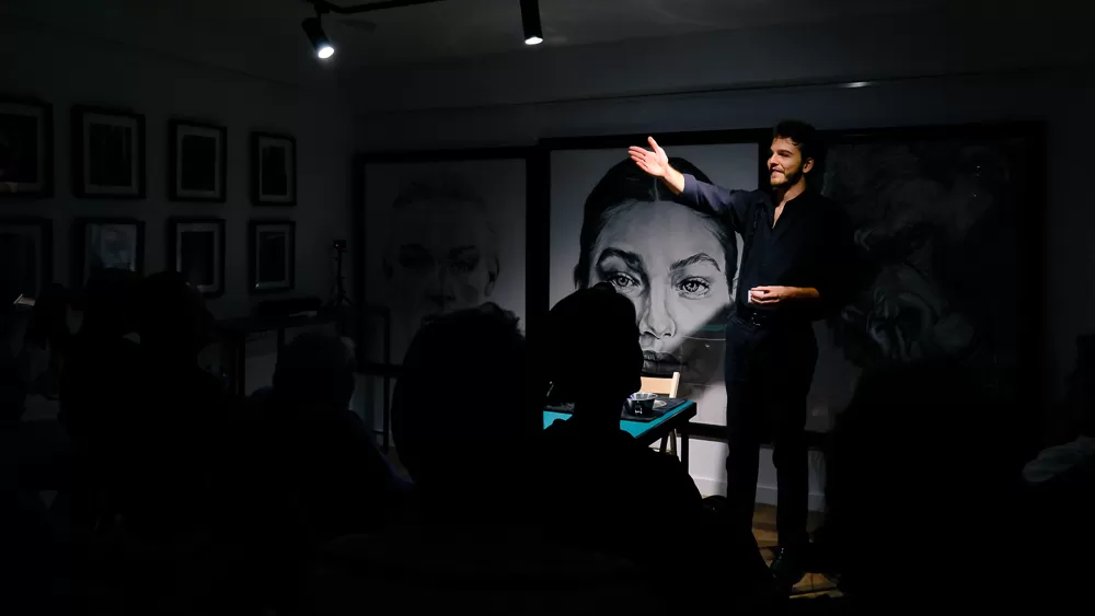 Pedro Parra actuando
